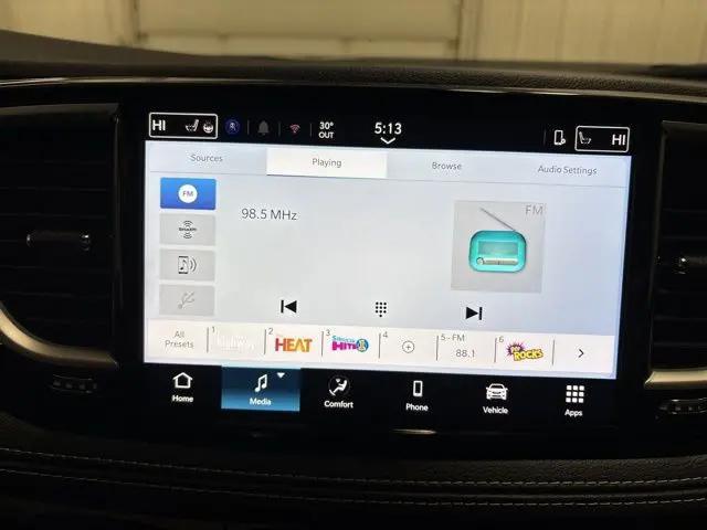 2026 Chrysler Pacifica Select AWD