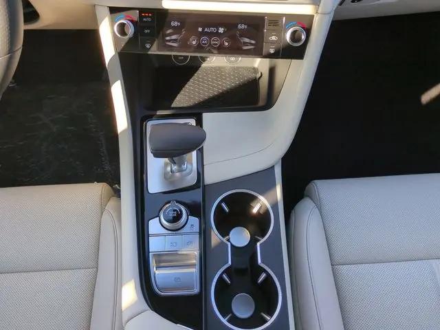 2026 Genesis G70 2.5T RWD