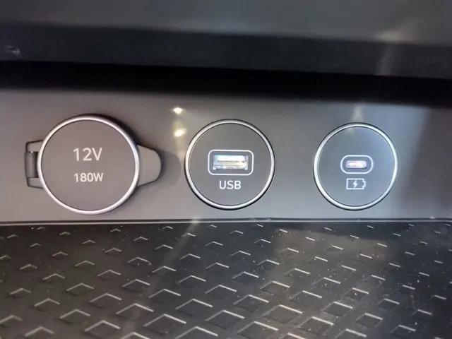 2026 Genesis G70 2.5T RWD