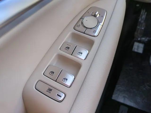 2026 Genesis G70 2.5T RWD
