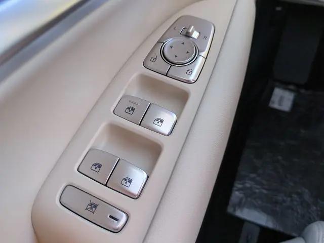 2026 Genesis G70 2.5T RWD