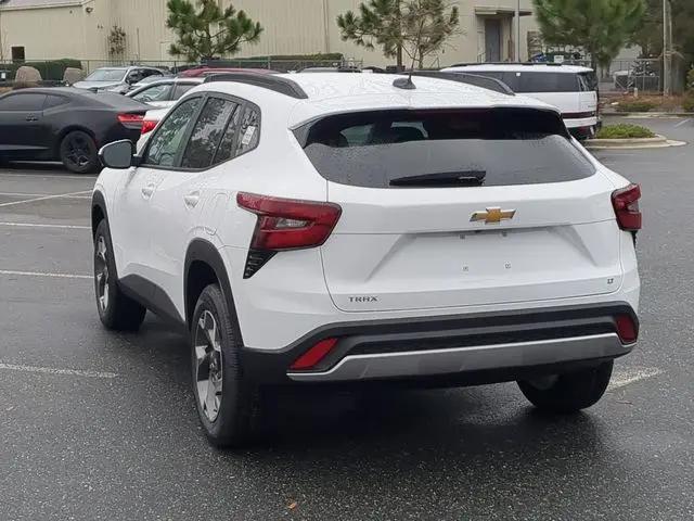 2026 Chevrolet Trax FWD LT