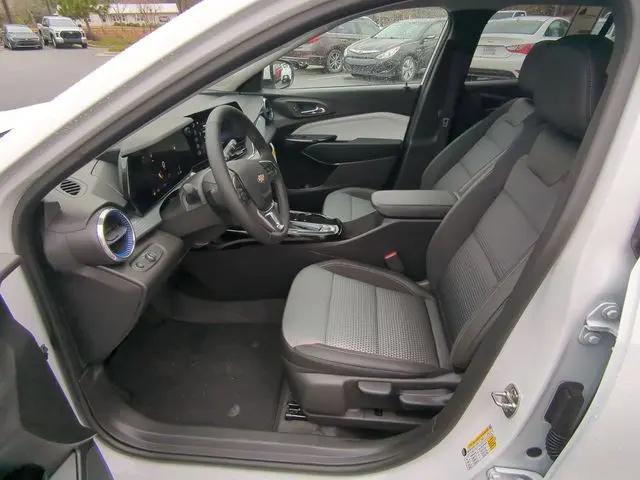 2026 Chevrolet Trax FWD LT