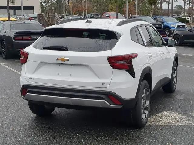 2026 Chevrolet Trax FWD LT