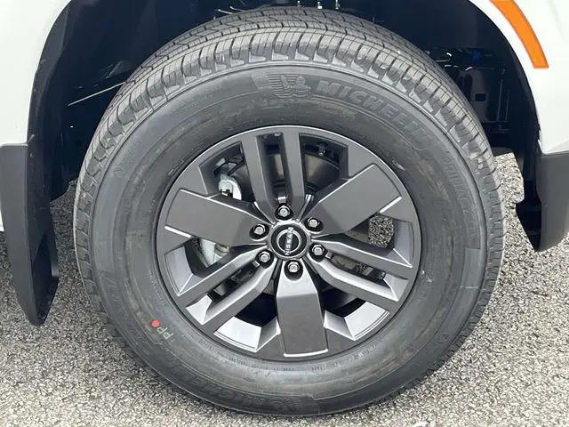 2026 Nissan Frontier Crew Cab SV 4x4