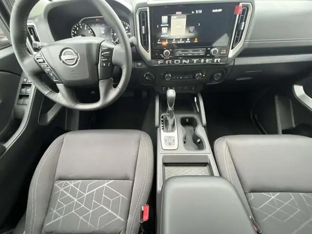 2026 Nissan Frontier Crew Cab SV 4x4