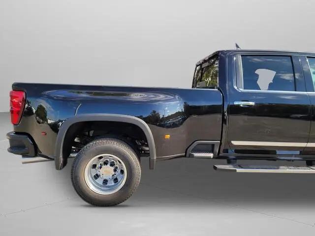 2026 Chevrolet Silverado 3500HD Crew Cab, Long Bed, High Country Dual Rear Wheel, RWD