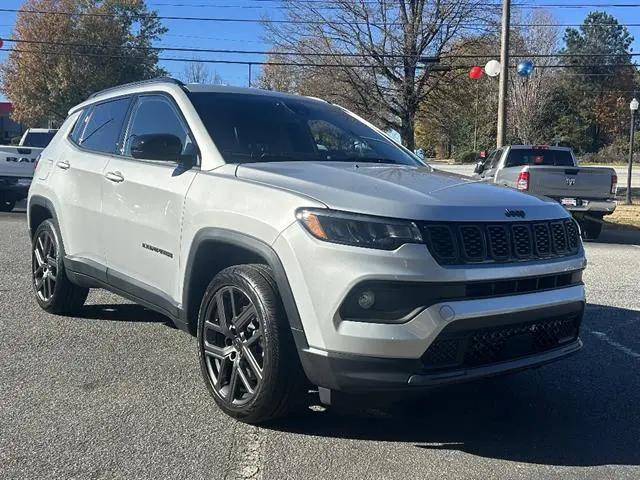 2026 Jeep Compass Latitude Altitude