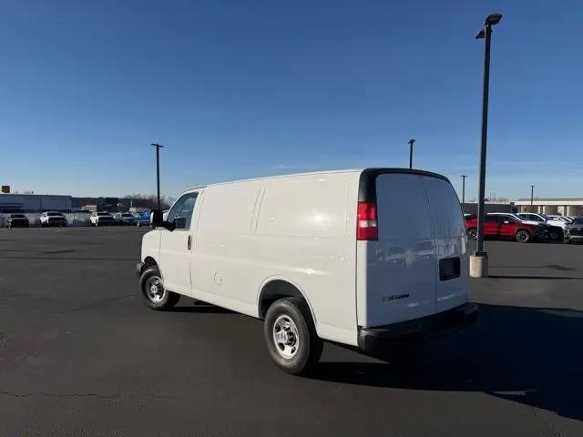 2025 Chevrolet Express Cargo Van RWD 2500 Regular Wheelbase WT