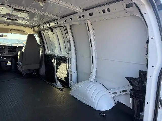2025 Chevrolet Express Cargo Van RWD 2500 Regular Wheelbase WT