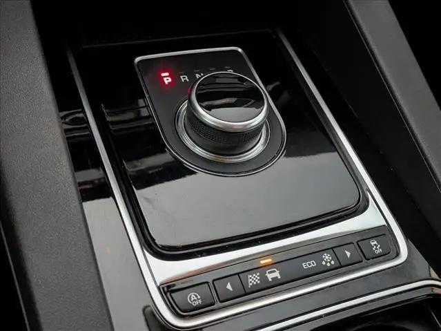 2019 Jaguar F-PACE 25t Premium