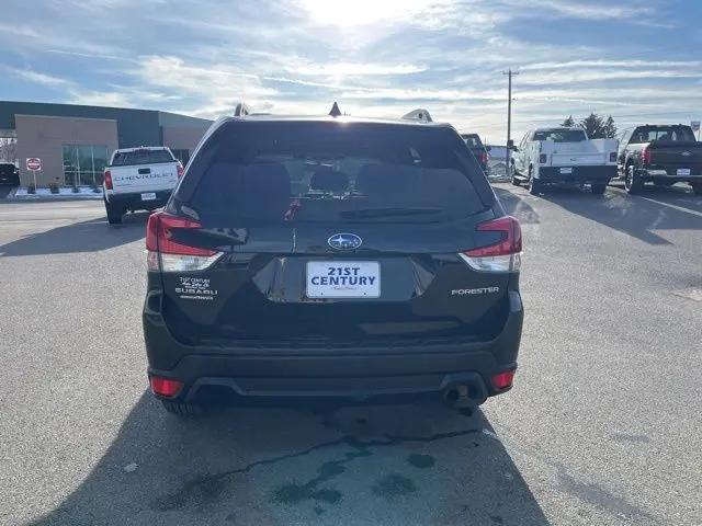 2022 Subaru Forester Premium