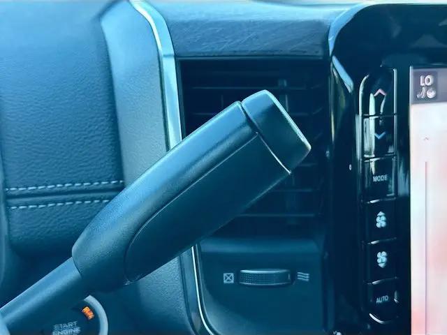 2026 Ram 2500 Laramie Crew Cab 4x4 64 Box