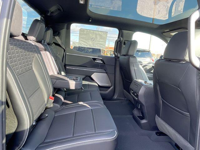 2025 GMC Sierra Max Range Denali