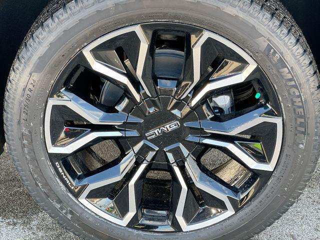 2025 GMC Sierra Max Range Denali