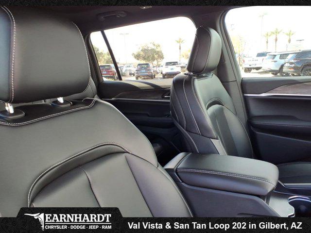 2025 Jeep Grand Cherokee L Limited 4x4