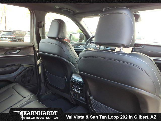 2025 Jeep Grand Cherokee L Limited 4x4