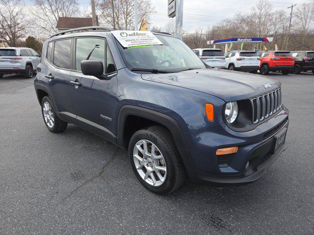 2022 Jeep Renegade Latitude 4x4 2022 Jeep Renegade Latitude 4x4