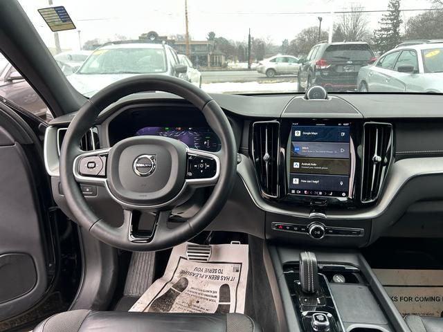 2022 Volvo XC60 Recharge T8 R-Design Extended Range
