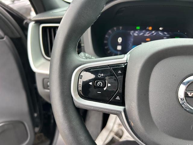 2022 Volvo XC60 Recharge T8 R-Design Extended Range