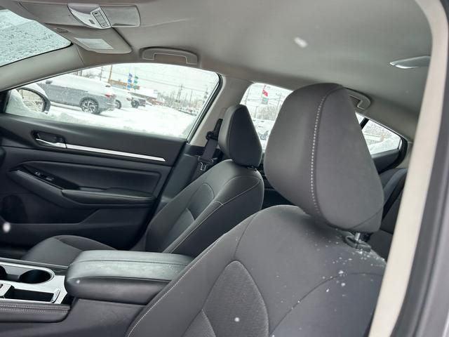 2023 Nissan Altima SV FWD