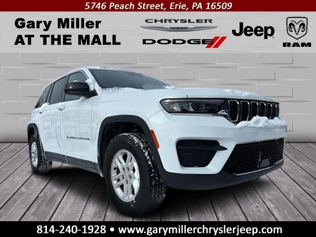 2022 Jeep Grand Cherokee Laredo 4x4