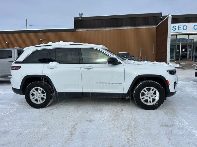 2022 Jeep Grand Cherokee Laredo 4x4