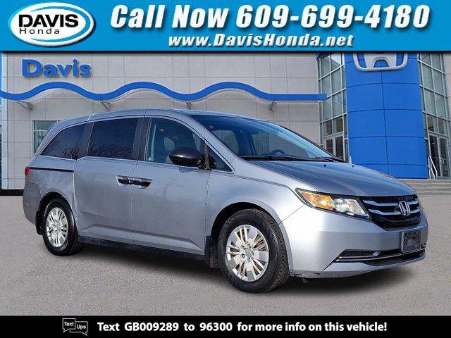 2016 Honda Odyssey LX's photo
