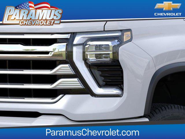 2026 Chevrolet Silverado 3500HD Crew Cab, Long Bed, High Country Dual Rear Wheel, RWD