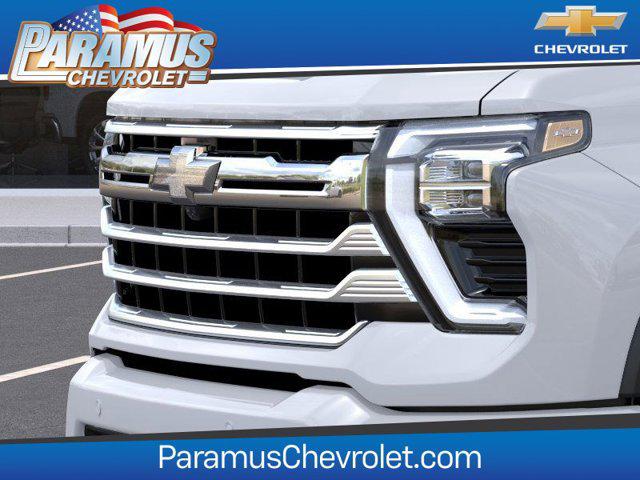 2026 Chevrolet Silverado 3500HD Crew Cab, Long Bed, High Country Dual Rear Wheel, RWD