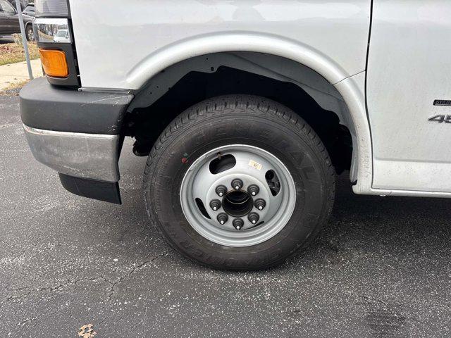 2026 Chevrolet Express Cutaway 4500 Van