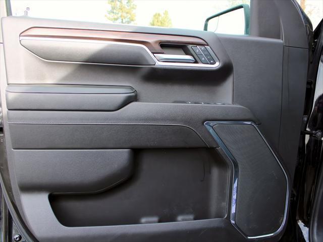 2024 GMC Sierra 1500 4WD Crew Cab Short Box SLT