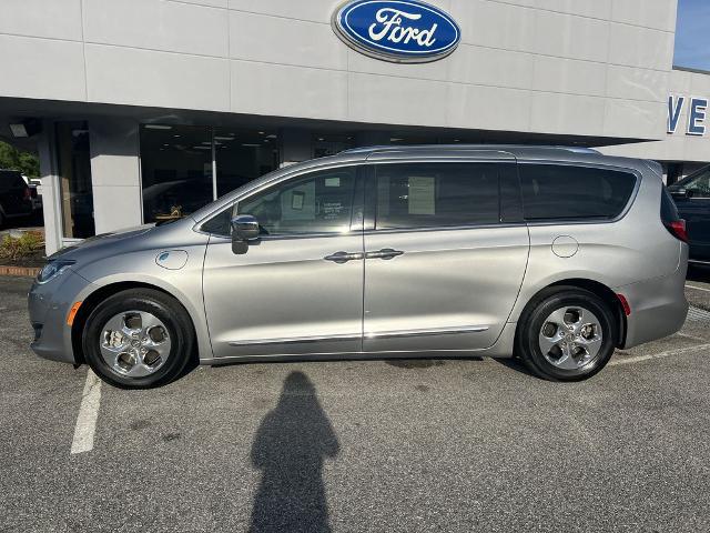 2018 Chrysler Pacifica Hybrid Limited for sale in Jarratt, VA