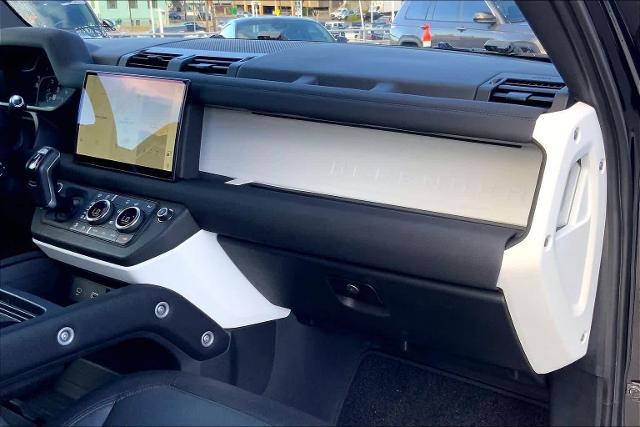 2022 Land Rover Defender 110 X-Dynamic SE