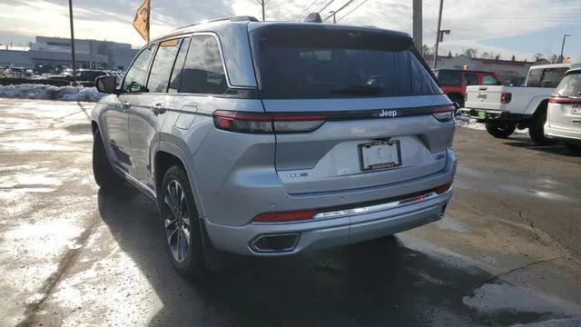 2022 Jeep Grand Cherokee 4xe Overland