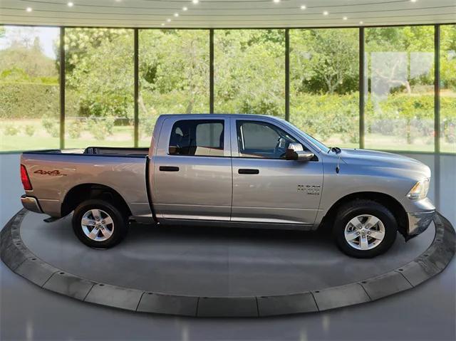 2023 RAM 1500 Classic SLT Crew Cab 4x4 57 Box 2023 RAM 1500 Classic SLT Crew Cab 4x4 57 Box