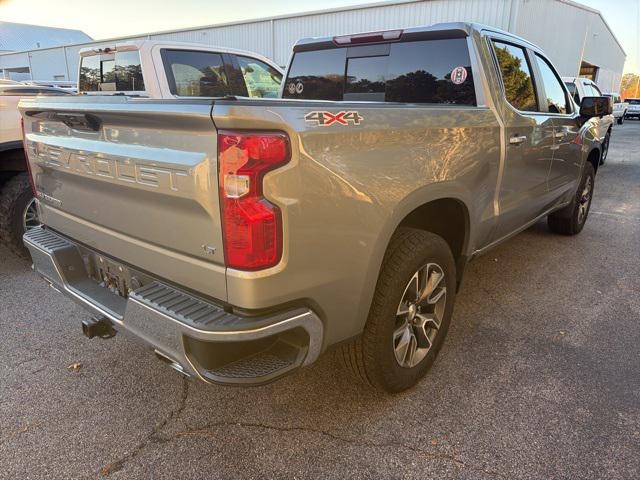 2023 Chevrolet Silverado 1500 4WD Crew Cab Standard Bed LT