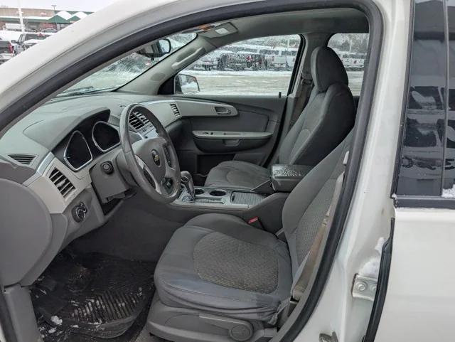 2011 Chevrolet Traverse LS 2011 Chevrolet Traverse LS