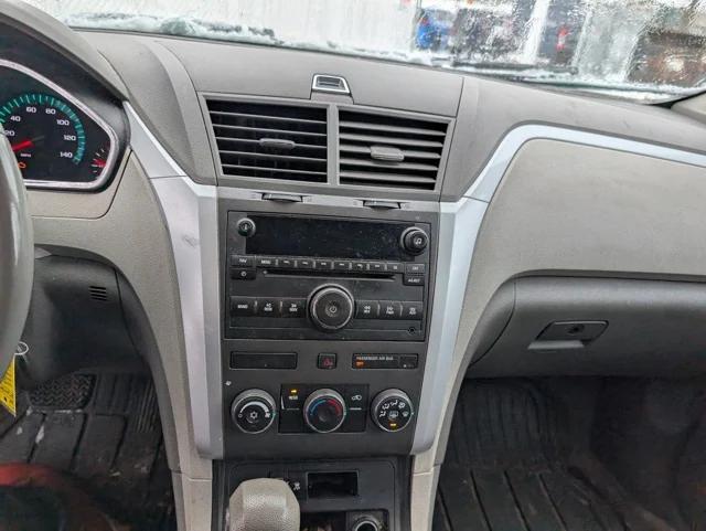 2011 Chevrolet Traverse LS 2011 Chevrolet Traverse LS