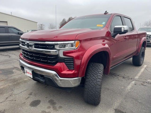 2022 Chevrolet Silverado 1500 4WD Crew Cab Standard Bed LT