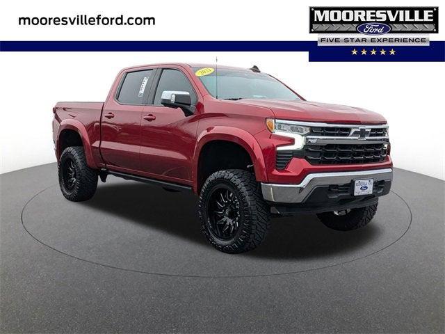 2022 Chevrolet Silverado 1500 4WD Crew Cab Standard Bed LT