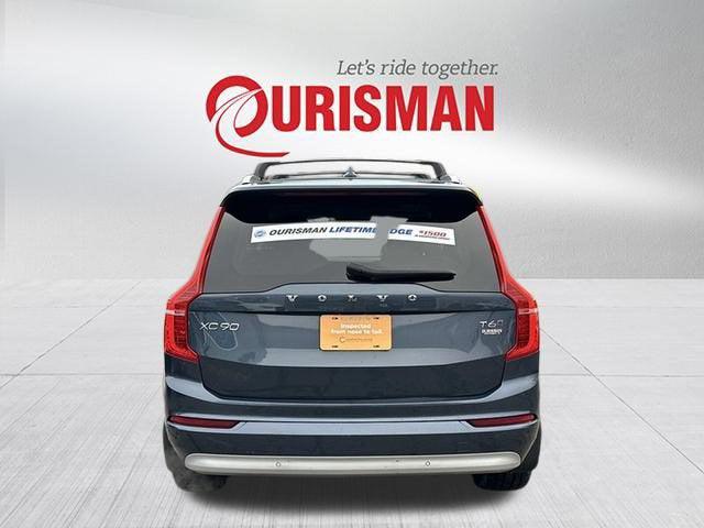 2022 Volvo XC90 T6 Momentum 6 Passenger 2022 Volvo XC90 T6 Momentum 6 Passenger