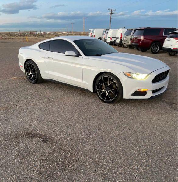 2016 Ford Mustang V6