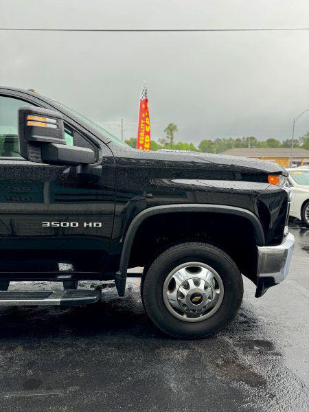 2023 Chevrolet Silverado 3500HD 4WD Crew Cab Long Bed LT
