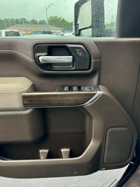 2023 Chevrolet Silverado 3500HD 4WD Crew Cab Long Bed LT