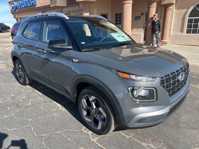 2026 Hyundai Venue SEL w/Two-Tone Roof