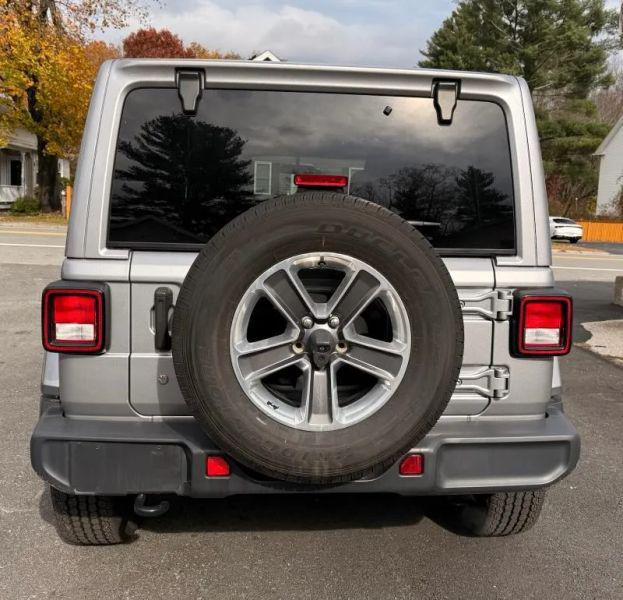 2018 Jeep Wrangler Unlimited Sahara 4x4
