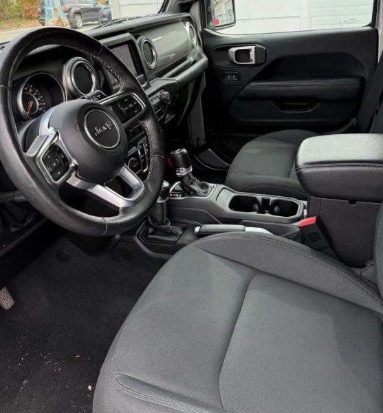 2018 Jeep Wrangler Unlimited Sahara 4x4
