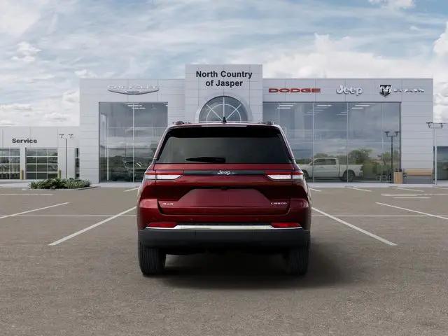 2025 Jeep Grand Cherokee Laredo X 4x4
