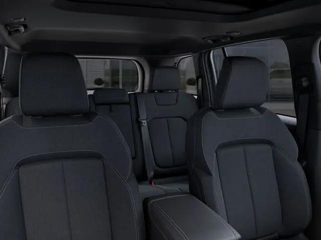 2025 Jeep Grand Cherokee Laredo X 4x4